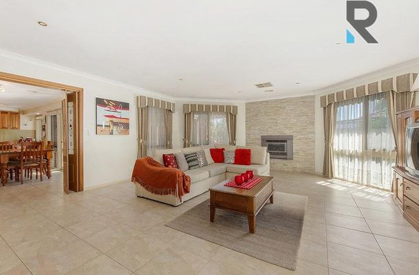 1 Farnborough Avenue, Craigieburn