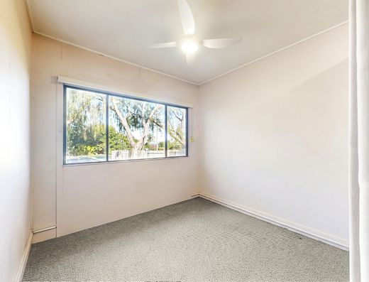 Water Views from the Block, Exceptional Shed Space & Endless Potential image 15