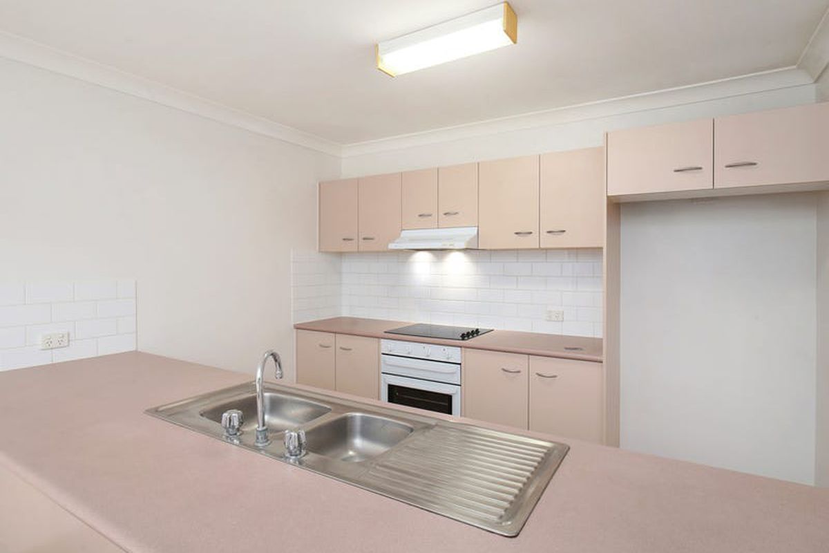 1 / 9 Day Dawn Place, Erina