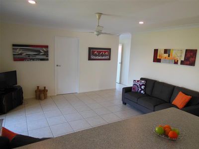3 Circle Close, Rochedale South