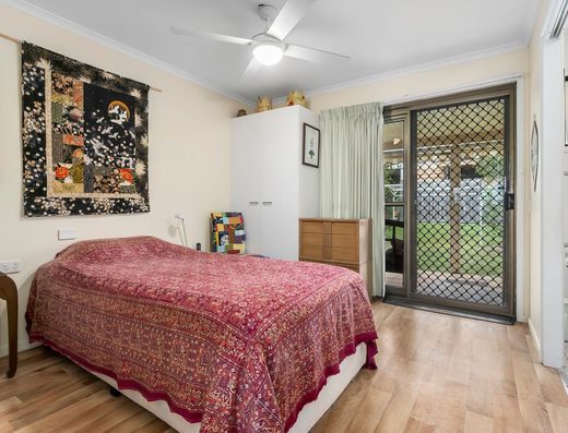 Lovely unit in Over 50's complex image 5
