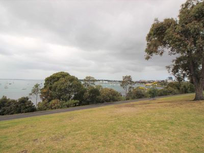 3 / 17A The Esplanade, Geelong