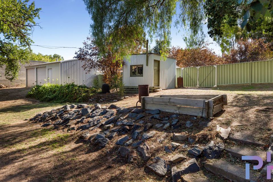 227 Eaglehawk Road, Long Gully
