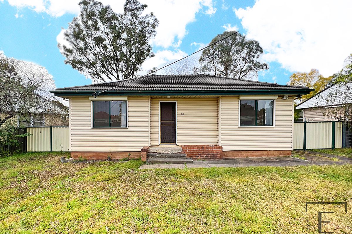 70 Bennett Road, Colyton
