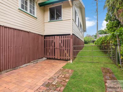14 Standing Street, The Channon