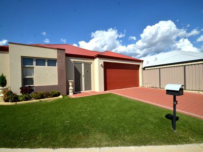 5 Sweeting Cove, Canning Vale