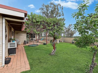 11 Helenor Crescent, Narrandera