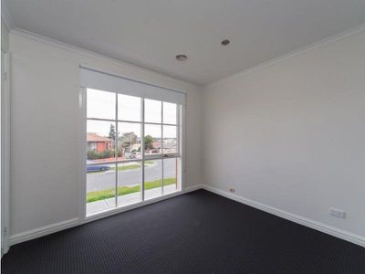 1 Lauren Drive, Hampton Park