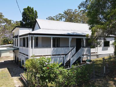 19 BROADWAY, Herberton