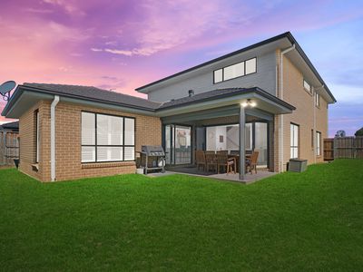 82  Sundowner Parkway (The Gables), Box Hill