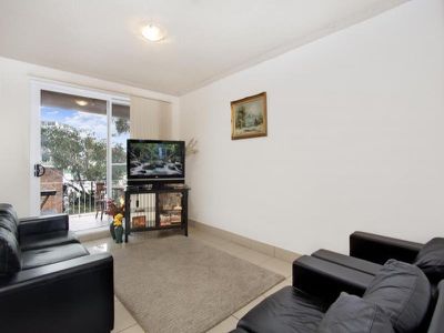 7 / 2-4 Queen Street, Arncliffe