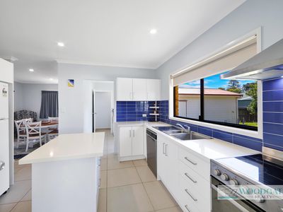 98 MACKEREL STREET, Woodgate