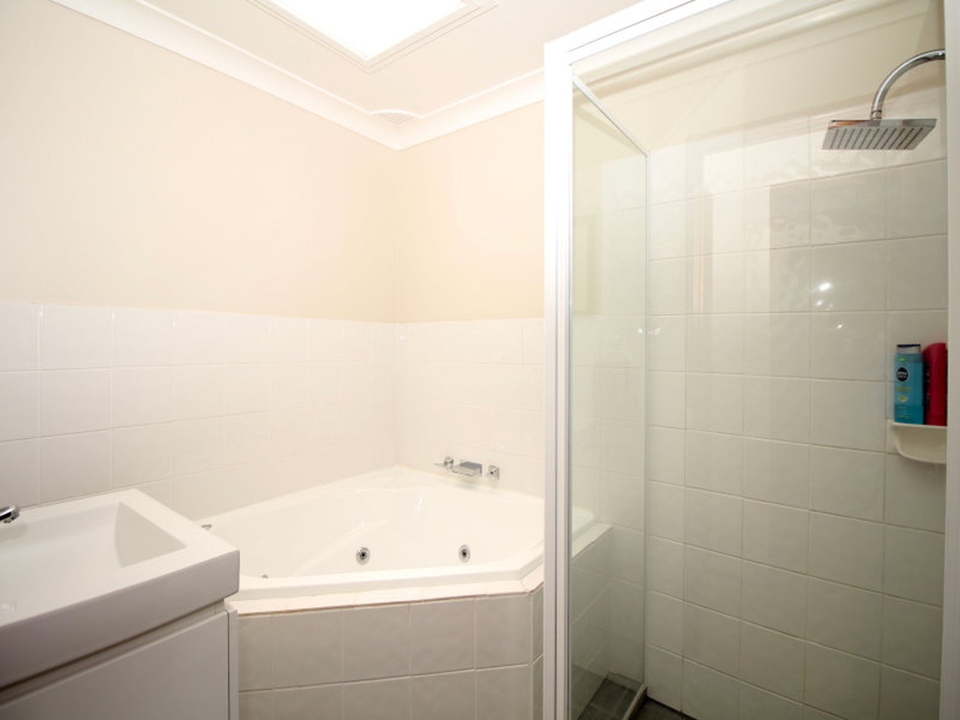 8 Landseer Street, Raglan