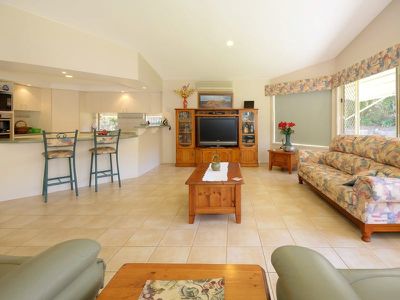 8 Oakland Drive, Tewantin