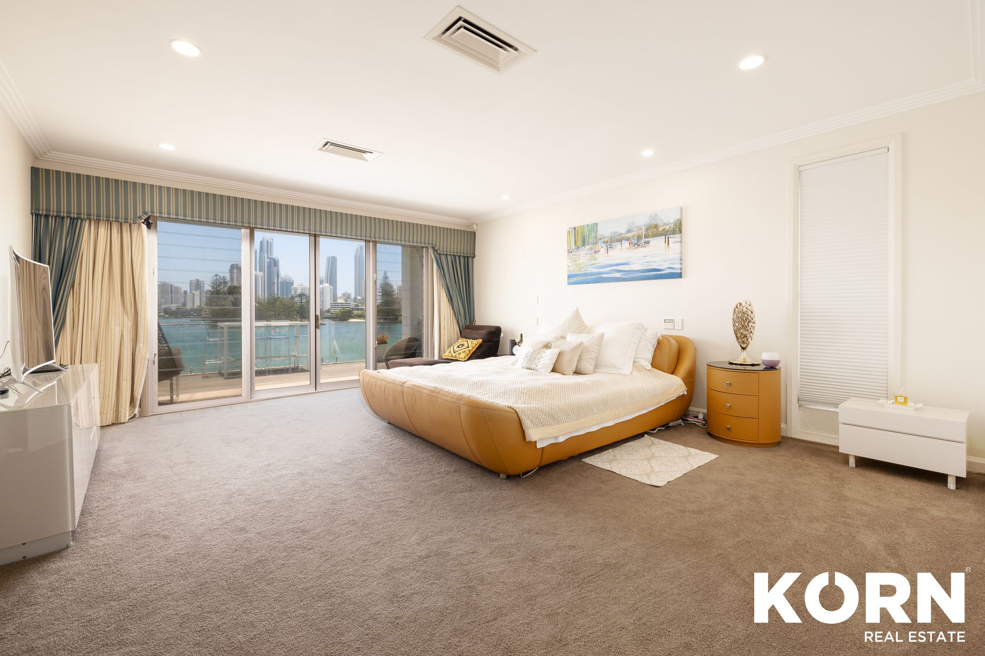 53 The Corso, Surfers Paradise