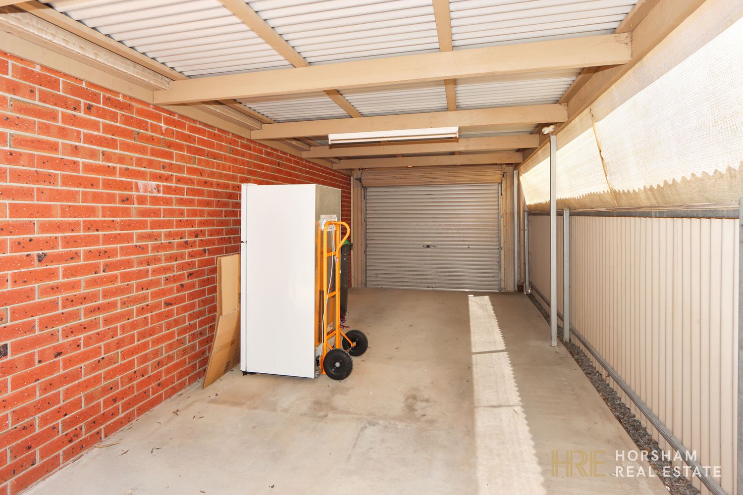 2 / 5 George Street, Horsham