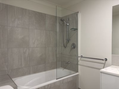 1 / 2 Herald Close, Kallangur