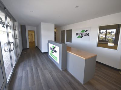 1A & 1B / 105 Main South Road, Morphett Vale