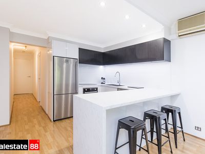 24 / 122 Mounts Bay Road, Perth