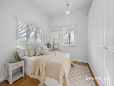 19 Hughes Street, Hermit Park