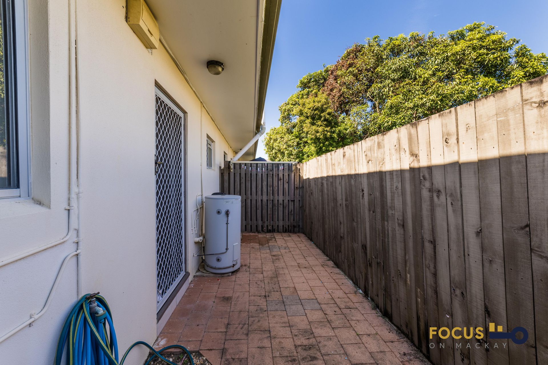 2 / 34 Canberra Street, North Mackay