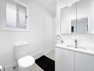 4 Manchurian Circuit , Dubbo