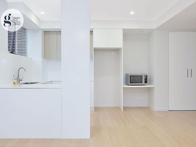 24 / 32 Essex Street, Epping
