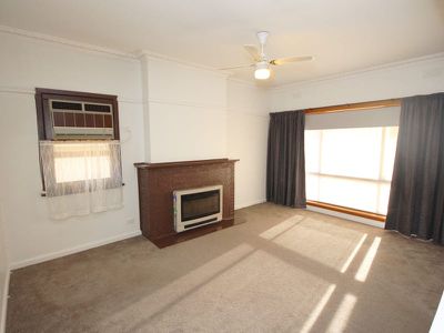 27 Hinchley Street, Wangaratta
