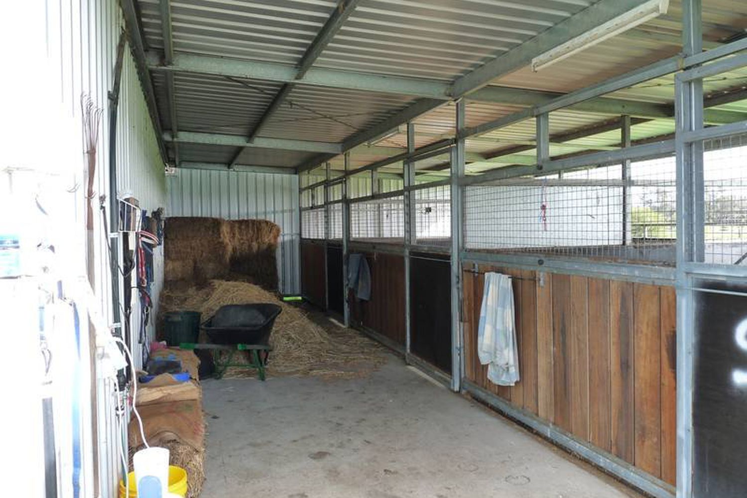 668 Walsh's Road, Horsham