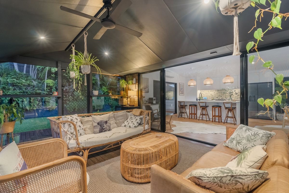 6 Lakeside Way, Lennox Head