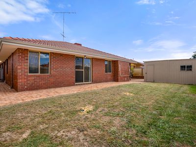 16 Frigate Close, Waikiki