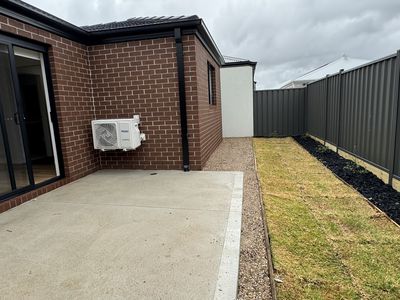 4 Ostic Way, Tarneit