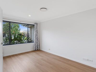 30 Higgs Circuit, Wynnum West
