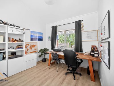 1 Woodlands Drive, Hallidays Point