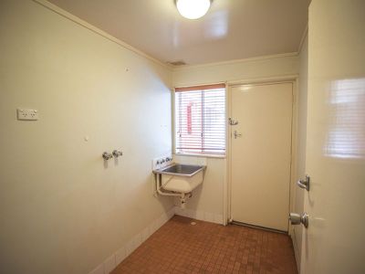 11 Nyabalee Road, Newman