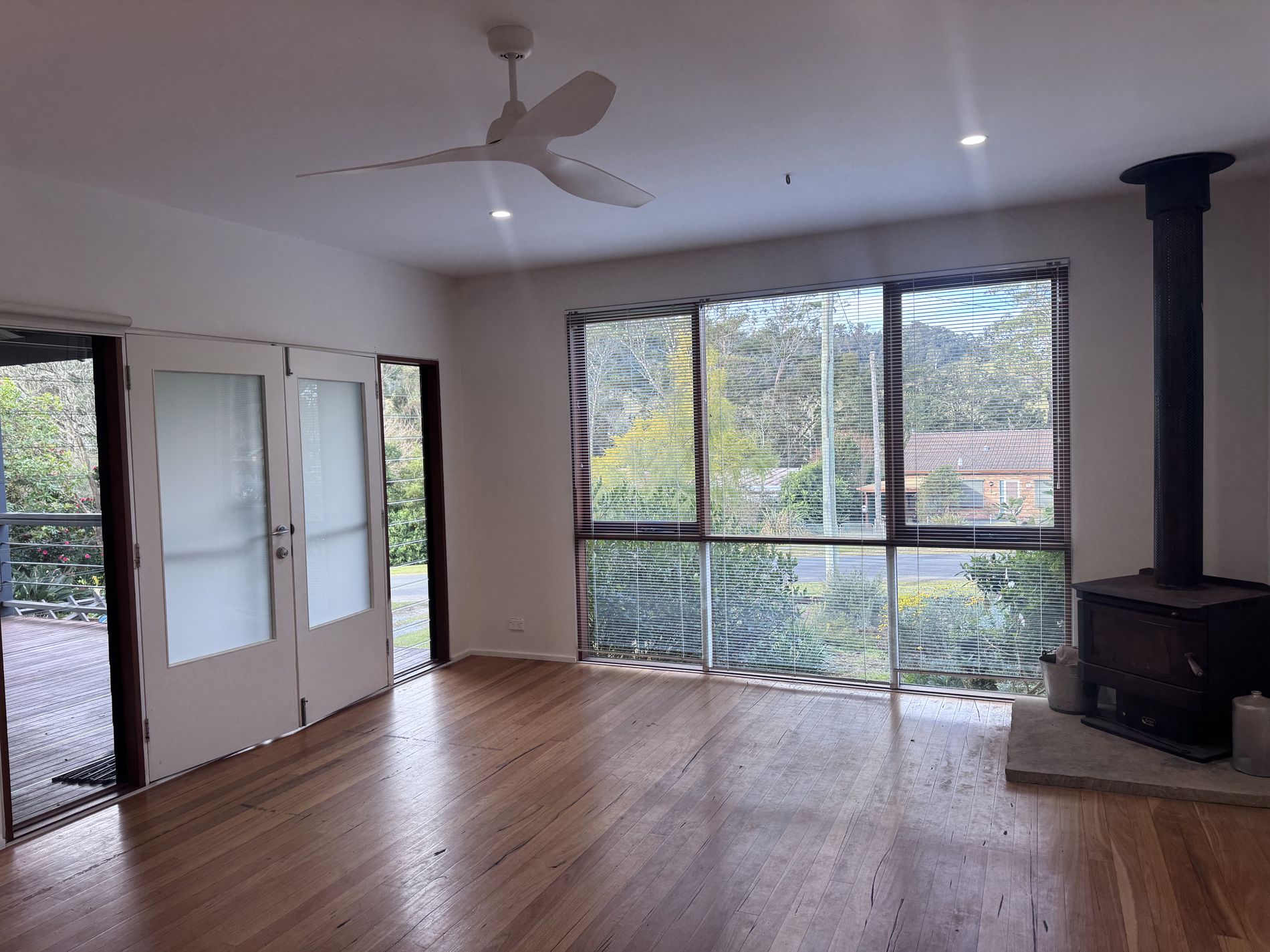 55 Anglers Parade, Fishermans Paradise