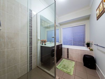 21 Brush Box Pl, Wakerley
