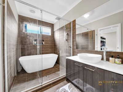 52 Smile Crescent, Wyndham Vale