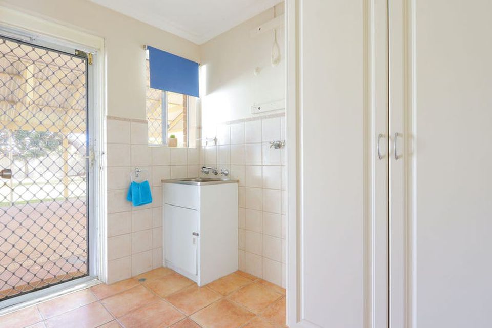 7 Brixham Way , Warnbro