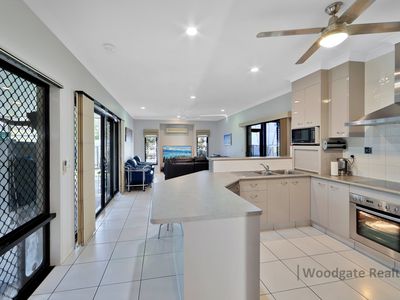 3 Moray Court, Woodgate