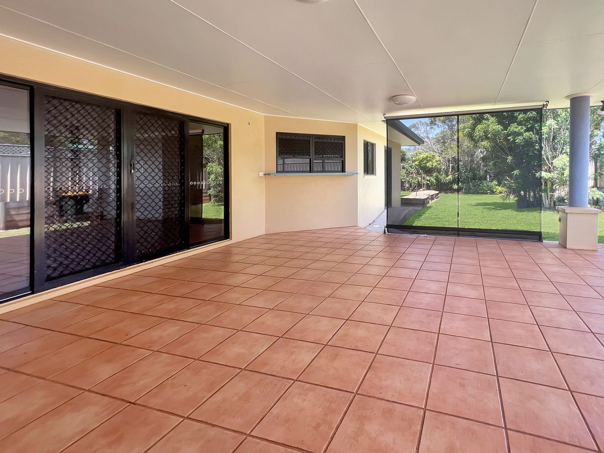 8 Jannina Drive, Atherton