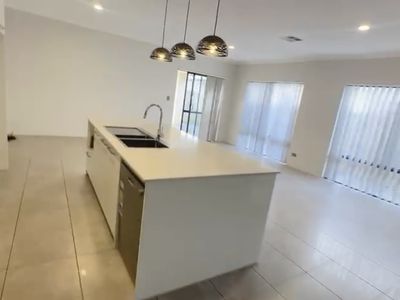 66 Lutea Loop, Hilbert