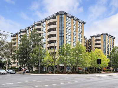 821 / 74 Northbourne Avenue, Braddon