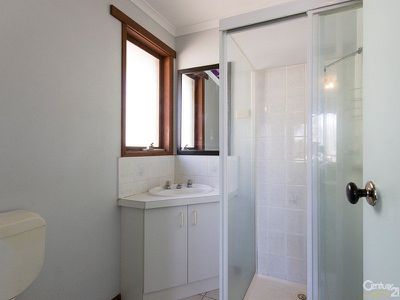 35 Lesley Drive, Hampton Park