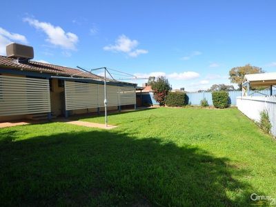20 Bonner Crescent, Dubbo