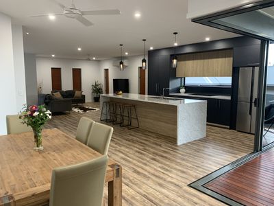 35 LAVENDER CRESCENT, Atherton