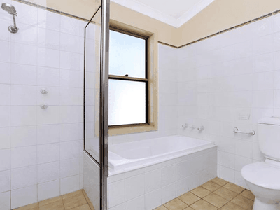4 / 9 Hathern Street, Leichhardt