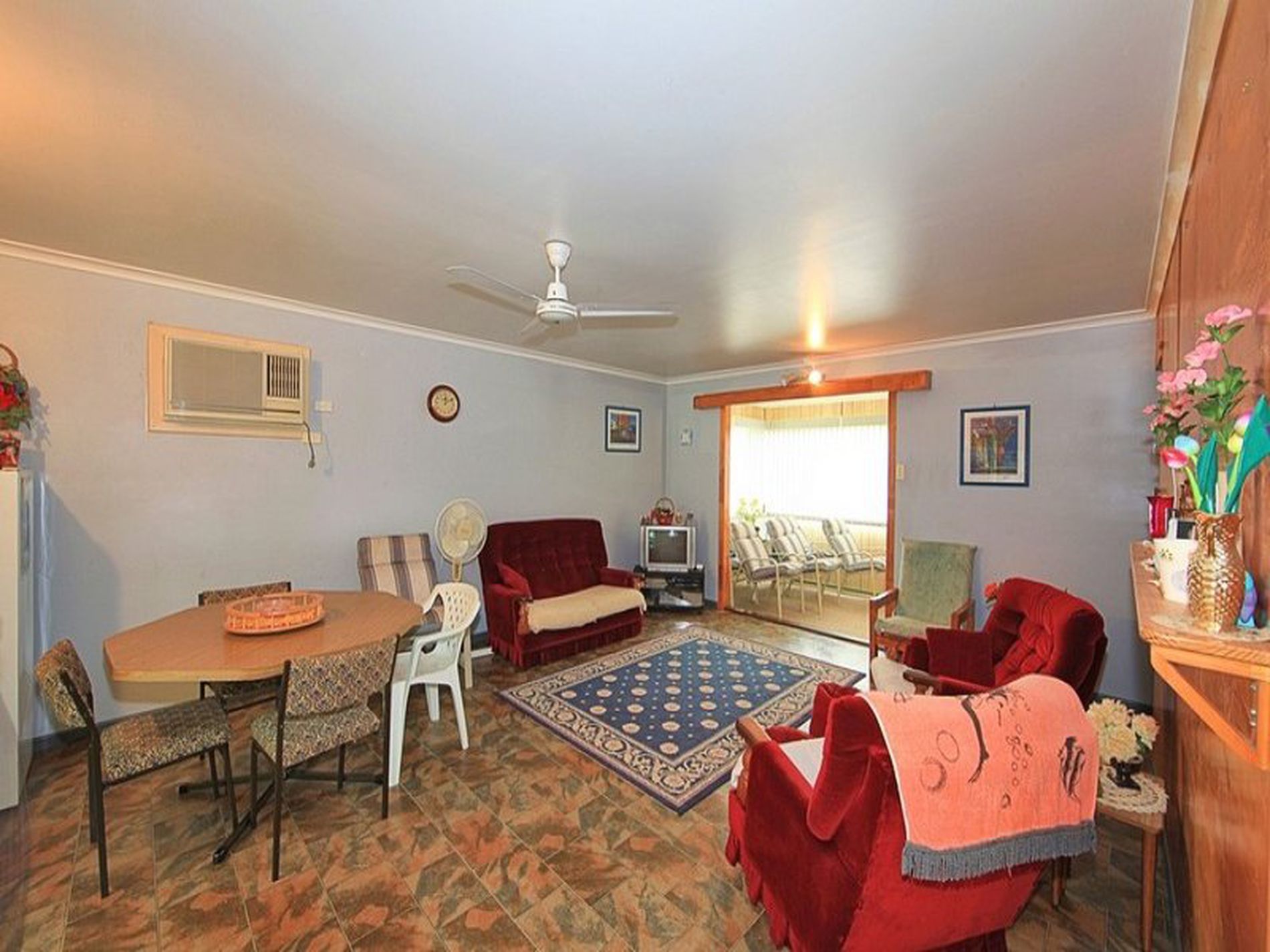 42 First Avenue, Woodgate