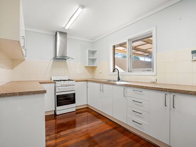 5 SWINSTONE STREET, Rockingham
