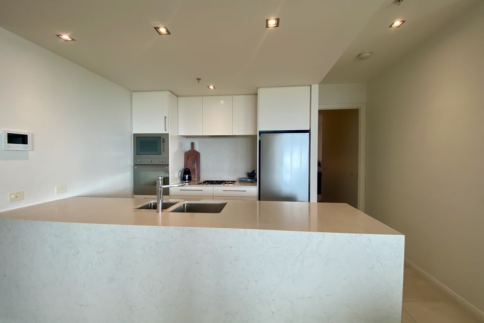 1005 / 480 St Kilda Road, Melbourne